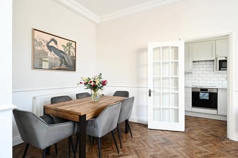 2 bedroom flat for sale, Regency Square, Brighton, BN1