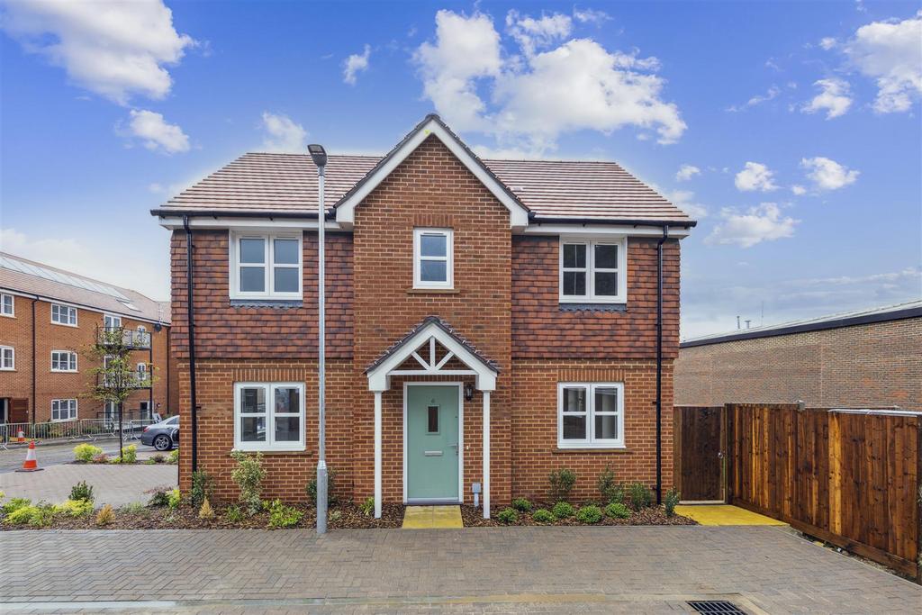 6-Electric-Close2c-Catteshall-Court2c-Godalming-GU