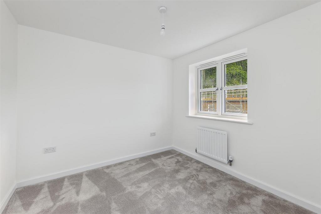 6-Electric-Close2c-Catteshall-Court2c-Godalming-GU