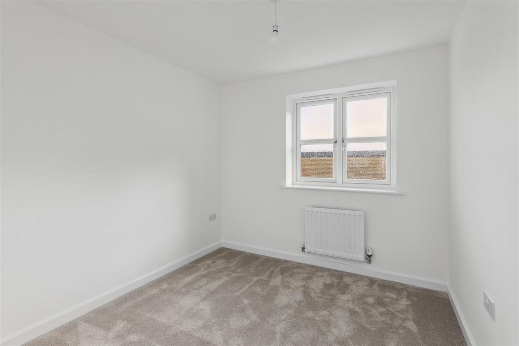 6-Electric-Close2c-Catteshall-Court2c-Godalming-GU