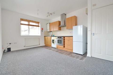 1 bedroom apartment to rent, Grove Road, Fishponds