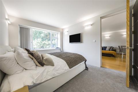 1 Rodney Close, New Malden, KT3 5AA