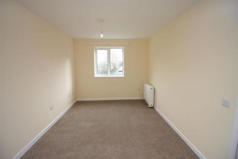 1 bedroom apartment to rent, Sarum Close, Salisbury SP2