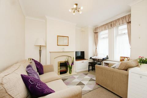 2 bedroom terraced house for sale, Baker Street, York