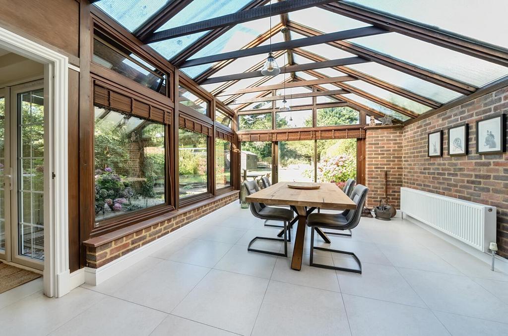 Davidson Frost-Wellings, DFW, Clamp Hill, Stanmore