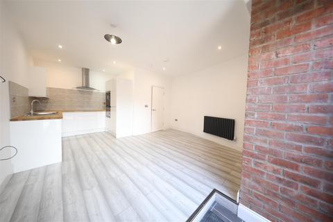 2 bedroom apartment for sale, George Street, Hull