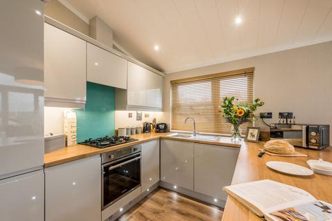 3 bedroom lodge for sale, Otterham Cornwall