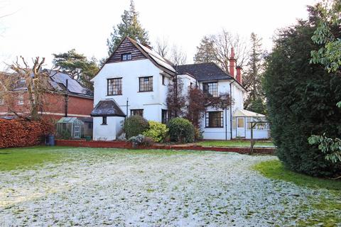 6 bedroom detached house for sale, How Lane, Chipstead, Surrey