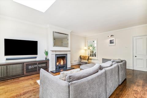 4 bedroom terraced house to rent, Blake Gardens, London, SW6