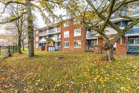 2 bedroom apartment for sale, Lockett Gardens, Salford