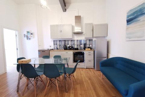 4 bedroom flat to rent, Clerkenwell, London EC1N