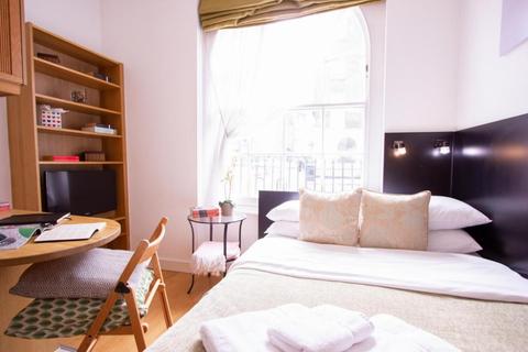 Studio to rent, Euston, London NW1