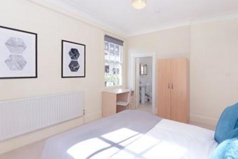 5 bedroom flat to rent, St John's Wood, London NW8