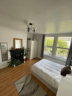 3 bedroom flat to rent, Holloway, London N7