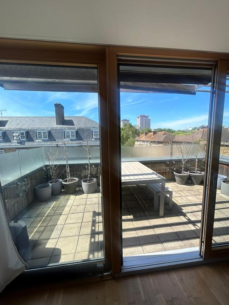 Apartment in London - View 2