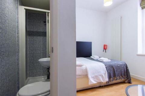 Studio to rent, Euston, London NW1