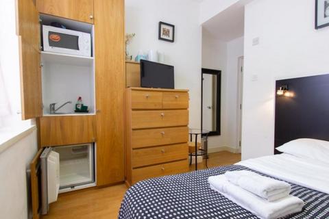 Studio to rent, Euston, London NW1