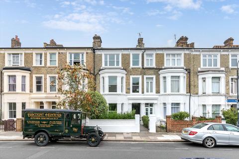 5 bedroom terraced house for sale, Percy Road, London, W12.