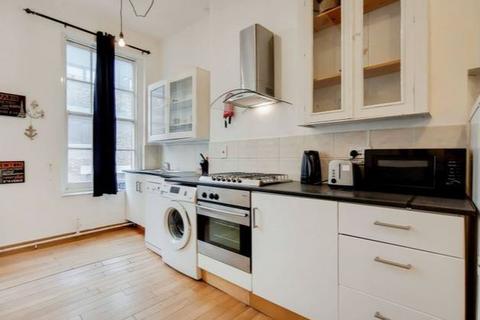 2 bedroom flat to rent, Farringdon, LONDON EC1N