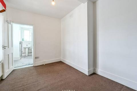 1 bedroom apartment to rent, Britannia Street, London WC1X