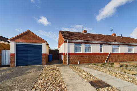 2 bedroom semi-detached bungalow for sale, Manor Close, Driffield, YO25 5LT