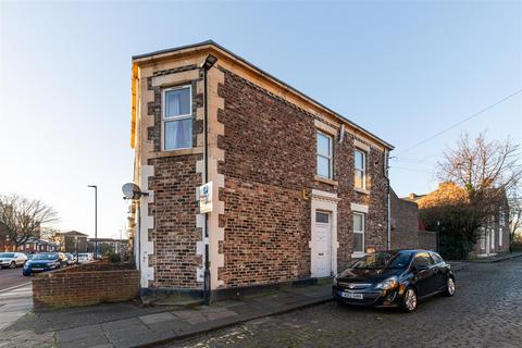 2 bedroom flat for sale, Chester Street, Sandyford, Newcastle upon Tyne