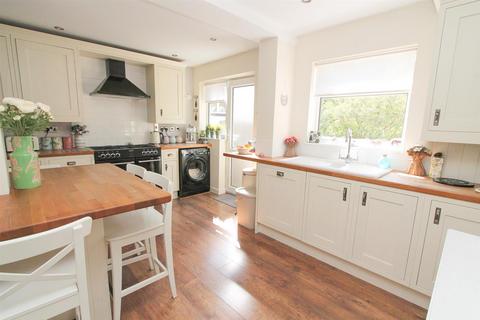 15 Harrow Road, Carshalton, SM5 3QH