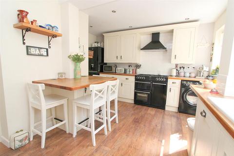 15 Harrow Road, Carshalton, SM5 3QH