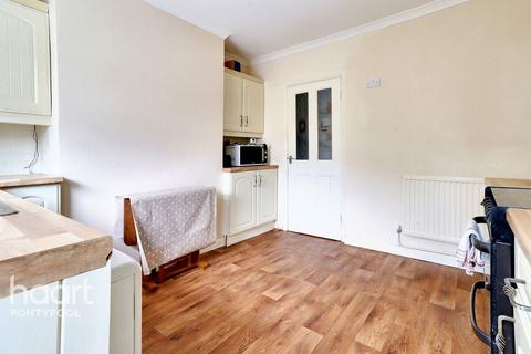 3 bedroom end of terrace house for sale, Capel Newydd Avenue, Blaenavon