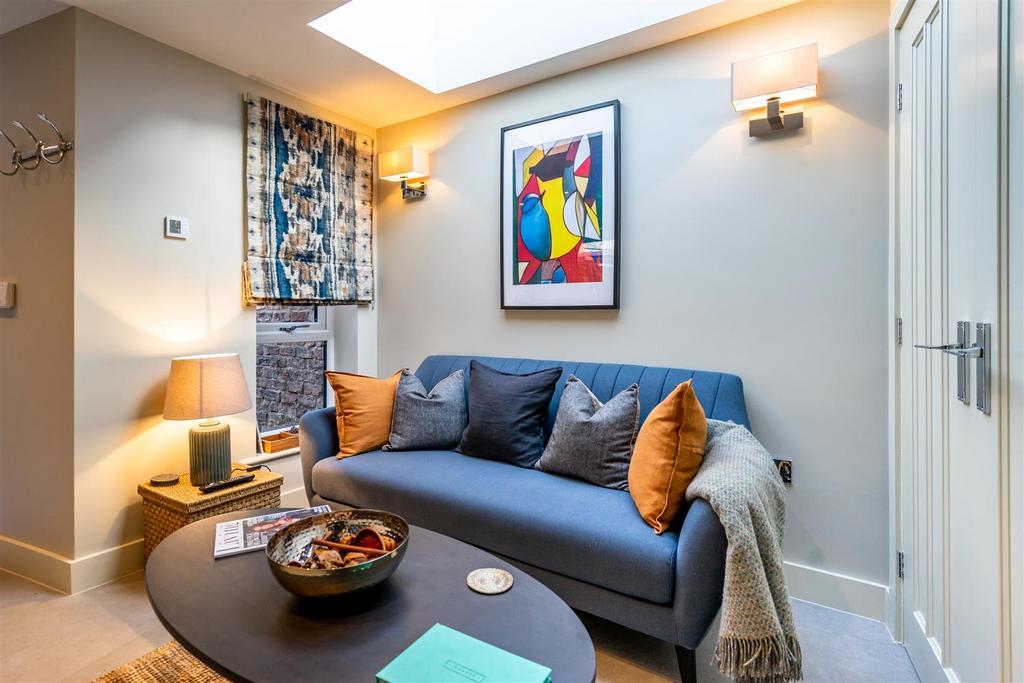 Penleys grove street 18a stays-3.jpg