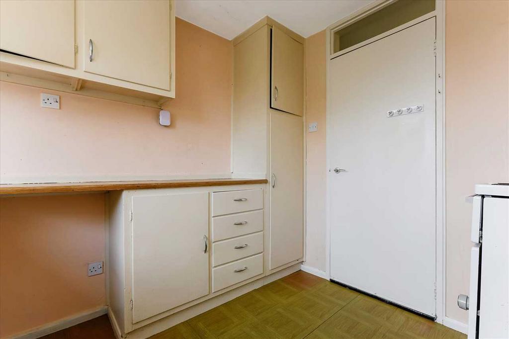 Kitchen (2)