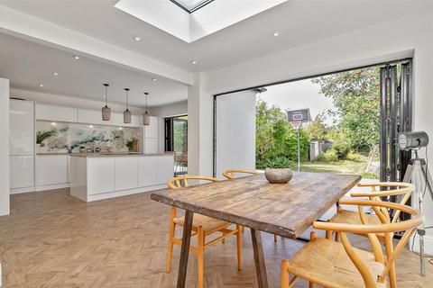 4 bedroom semi-detached house for sale, The Ridgeway, St. Albans