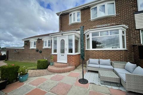 3 bedroom property for sale, Glamis Court, South Shields