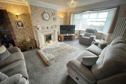 3 bedroom property for sale, Glamis Court, South Shields