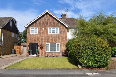 44 Cricketers Drive, Meopham, Gravesend, DA13 0AX