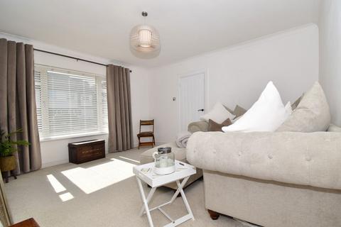 44 Cricketers Drive, Meopham, Gravesend, DA13 0AX