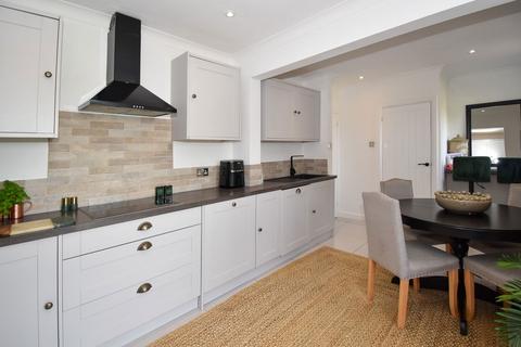 44 Cricketers Drive, Meopham, Gravesend, DA13 0AX