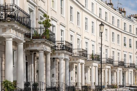 1 bedroom flat for sale, Royal Crescent, London, W11