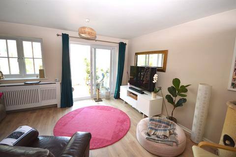 12 Hidcote Way, Great Notley, Braintree, CM77 7XT