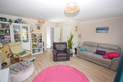12 Hidcote Way, Great Notley, Braintree, CM77 7XT