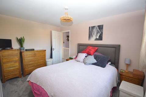 12 Hidcote Way, Great Notley, Braintree, CM77 7XT