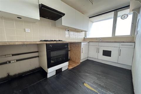 2 bedroom maisonette for sale, 2 bedroom 2nd Floor and Above Maisonette in Southend on Sea