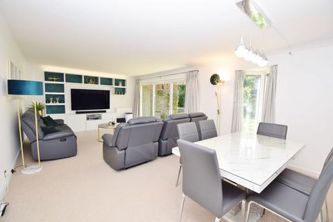 2 bedroom ground floor flat for sale, West End Lane, Pinner