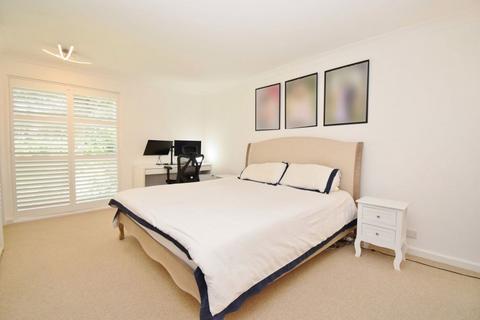 2 bedroom ground floor flat for sale, West End Lane, Pinner