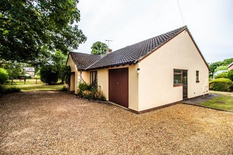 2 bedroom detached bungalow to rent, Kings Mill Lane, Great Shelford