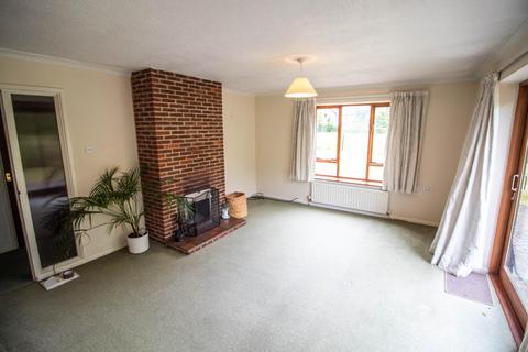 2 bedroom detached bungalow to rent, Kings Mill Lane, Great Shelford