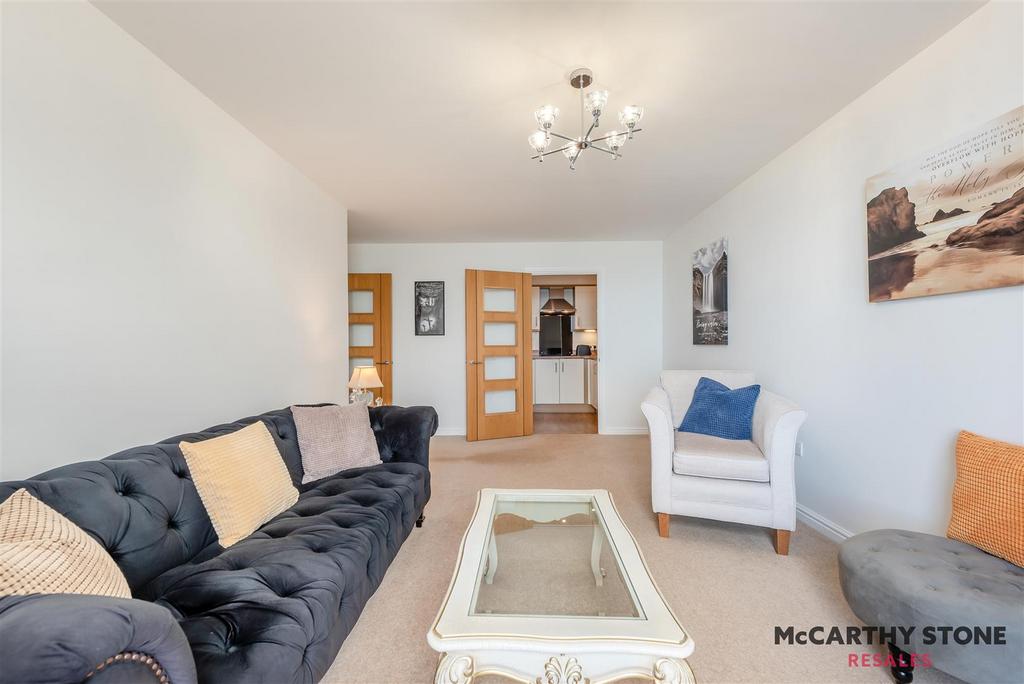 8617607-interior33.jpg