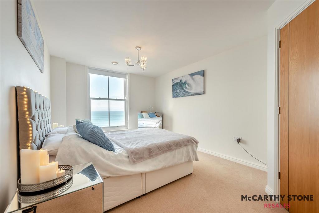 8617607-interior21.jpg
