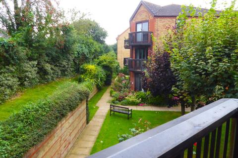 2 bedroom retirement property for sale, Guardian Court, Banbury