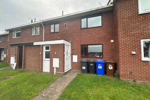 3 bedroom townhouse for sale, East Street, Winshill, Burton-on-Trent, DE15